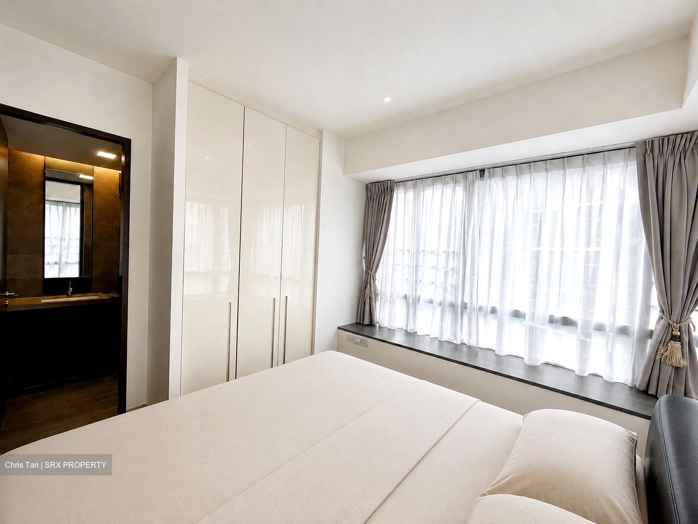 Skysuites@Anson (D2), Apartment #560999501